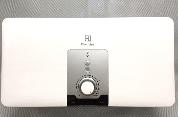 Bình nóng lạnh Electrolux 30L EWS 30DDX-DW