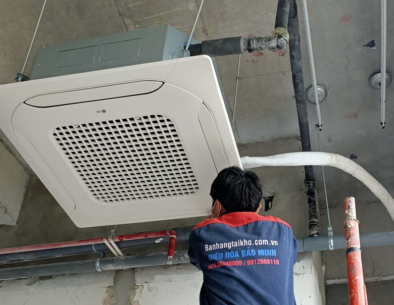 lắp đặt điều hòa âm trần LG 1